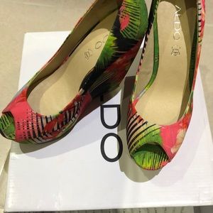 Brand New Tropical Wedges